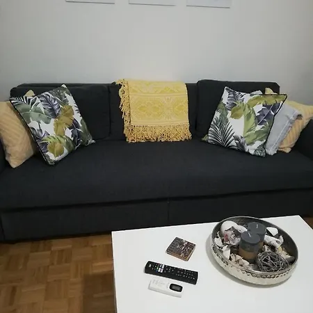 Old Town Furnished Apartamento *