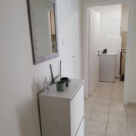 Old Town Furnished Apartamento
