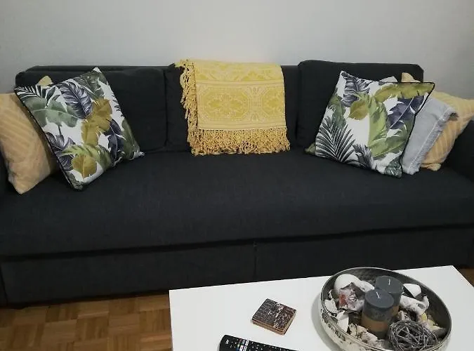 Old Town Furnished Apartamento *